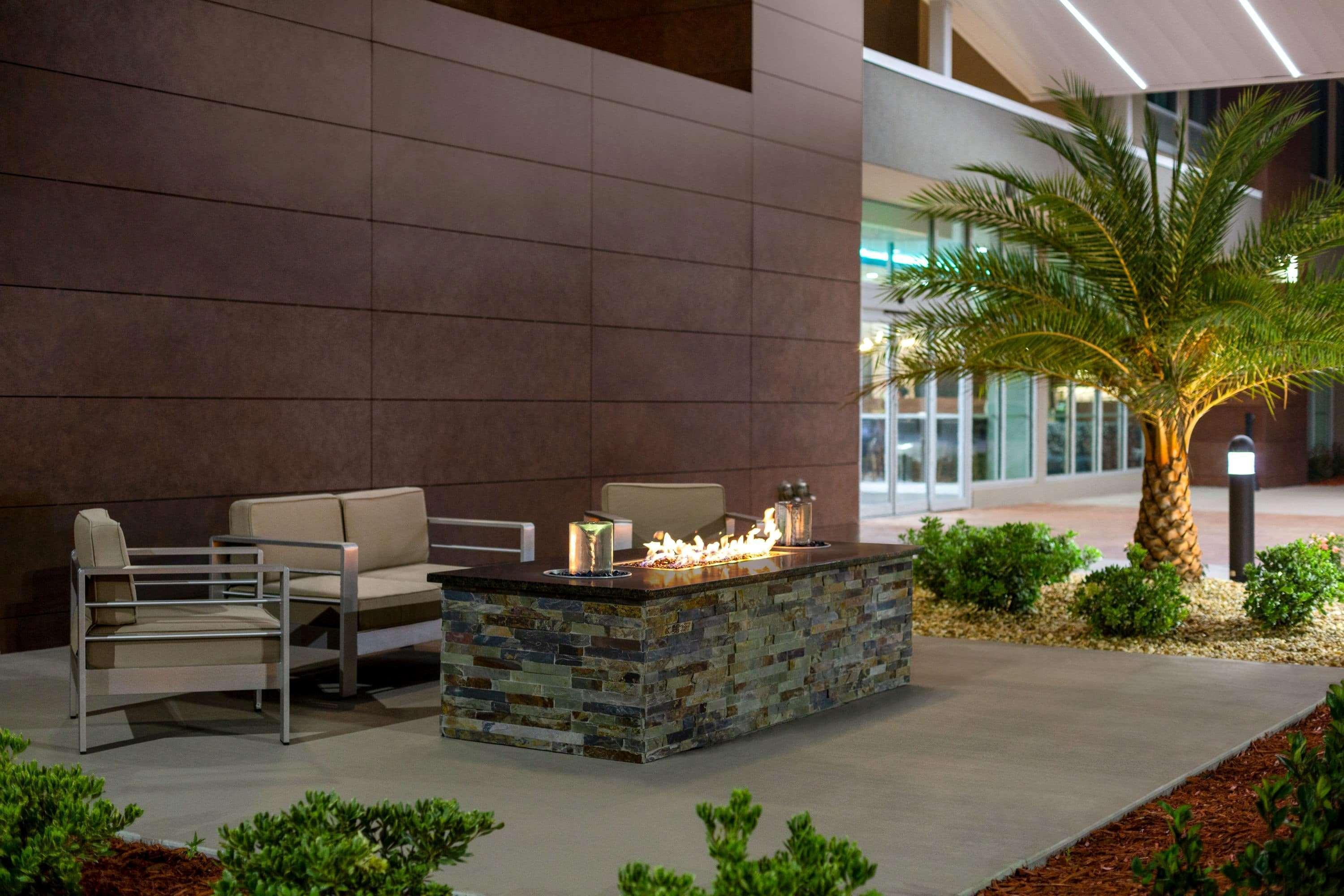 La Quinta Brunswick/Golden Isles Hotel Buitenkant foto